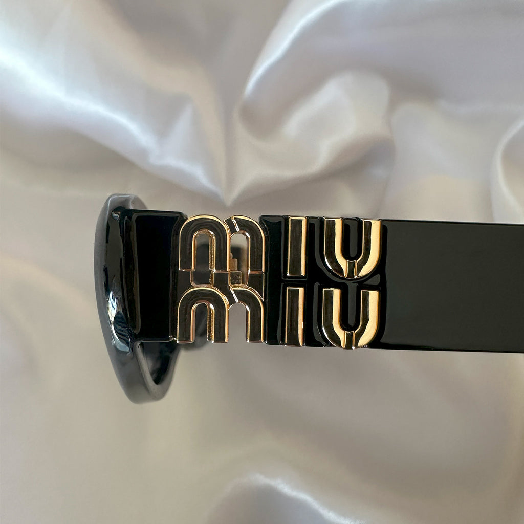 Miu Miu 09YS