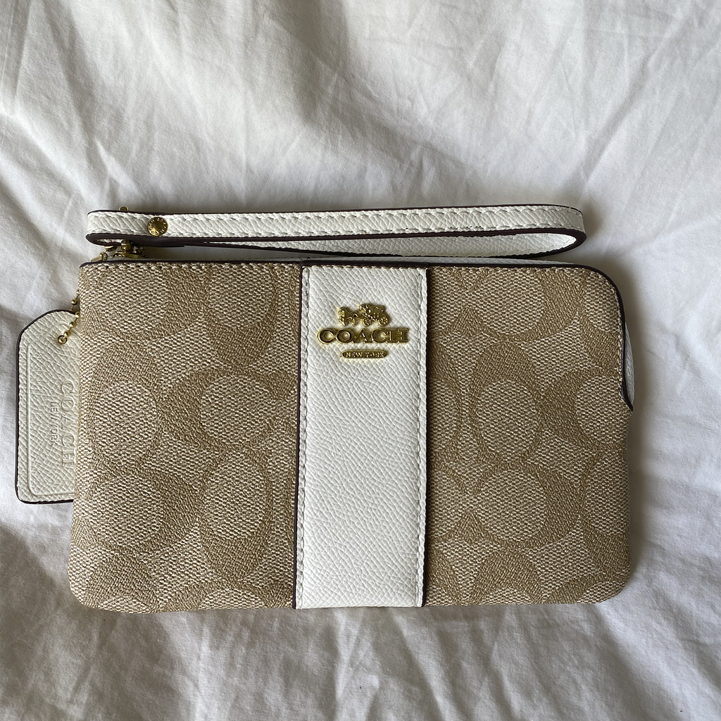 Coach Necessaire