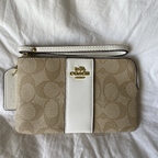 Coach Necessaire